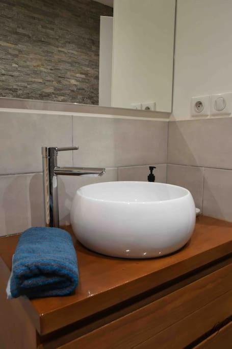 Appartement T2 A Fabregas, Proche Des Sablettes Ла-Сейн-сюр-Мер Екстер'єр фото